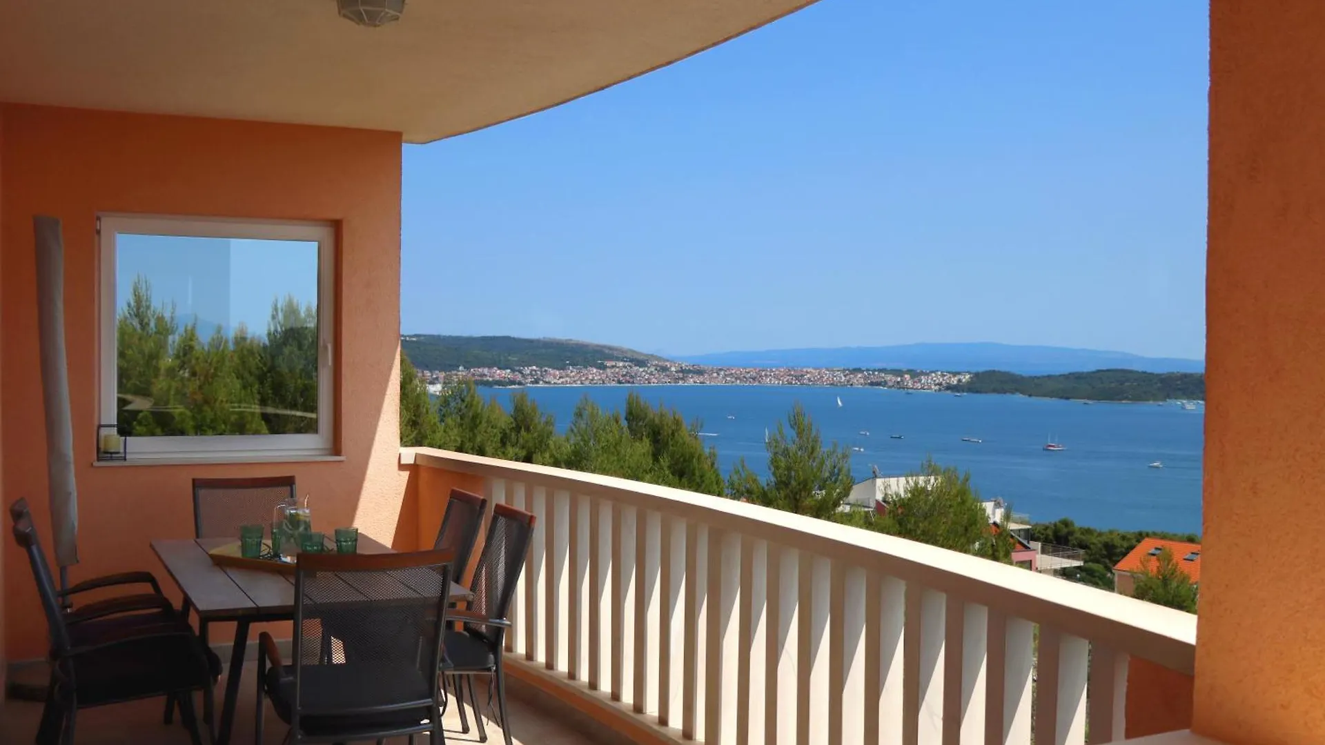 Apartment Elza Trogir Kroatien